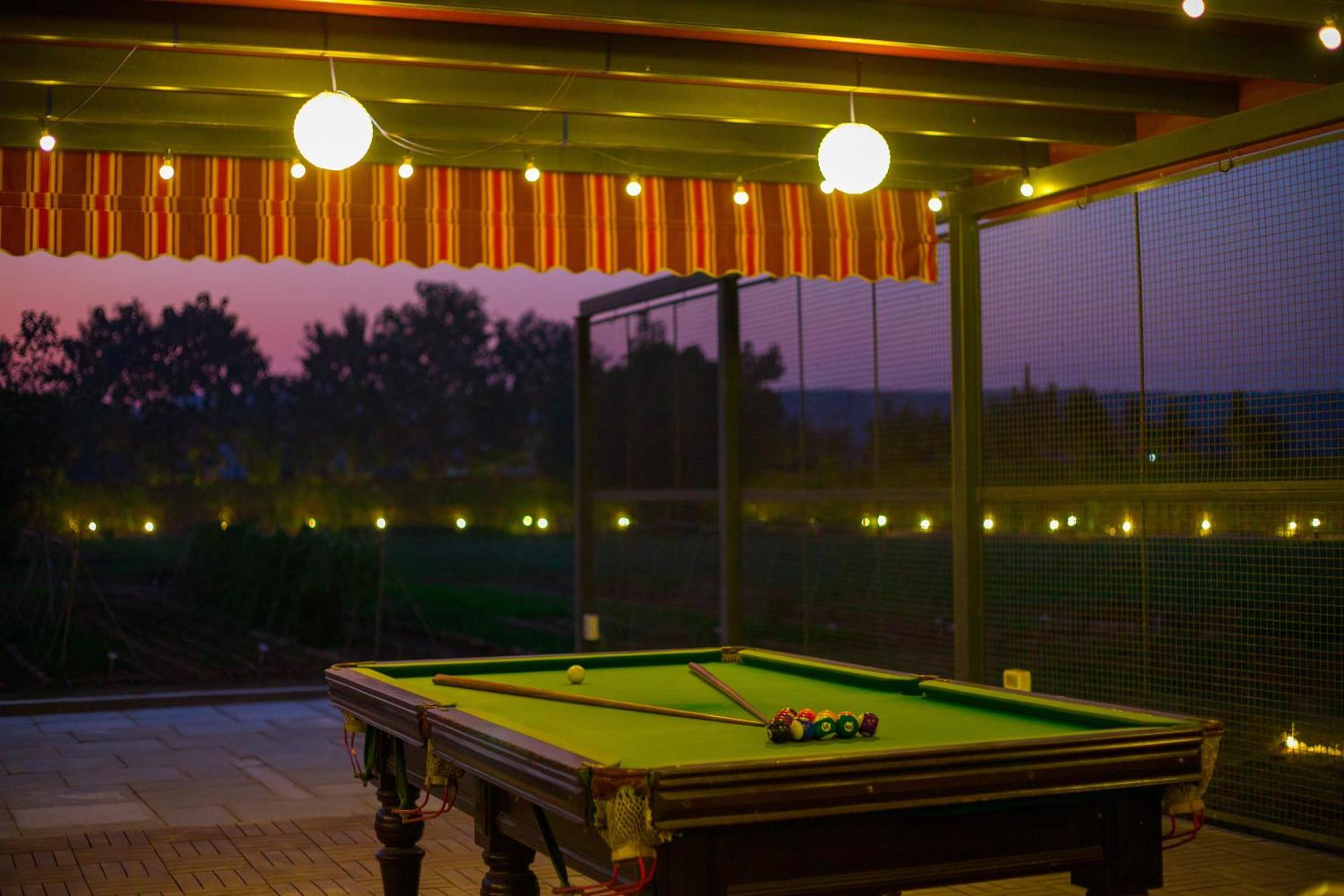 Elivaas Hidden Oasis 4Bhk With Pool, Mud House & Container House Βίλα Dhauj Εξωτερικό φωτογραφία