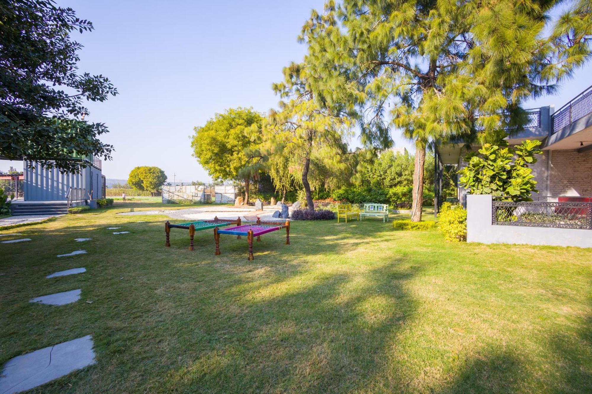 Elivaas Hidden Oasis 4Bhk With Pool, Mud House & Container House Βίλα Dhauj Εξωτερικό φωτογραφία