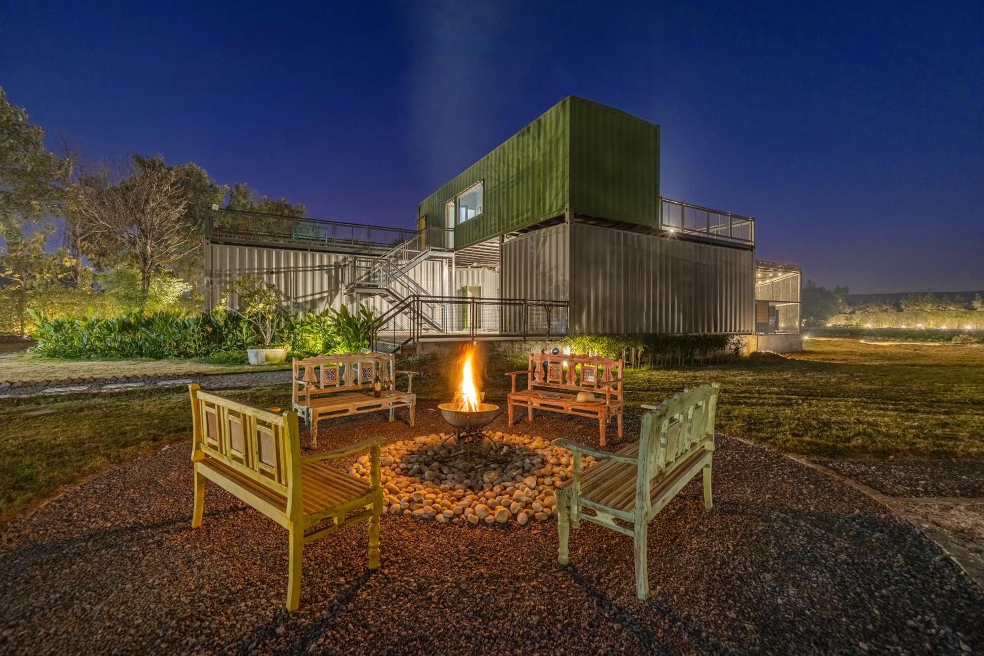 Elivaas Hidden Oasis 4Bhk With Pool, Mud House & Container House Βίλα Dhauj Εξωτερικό φωτογραφία
