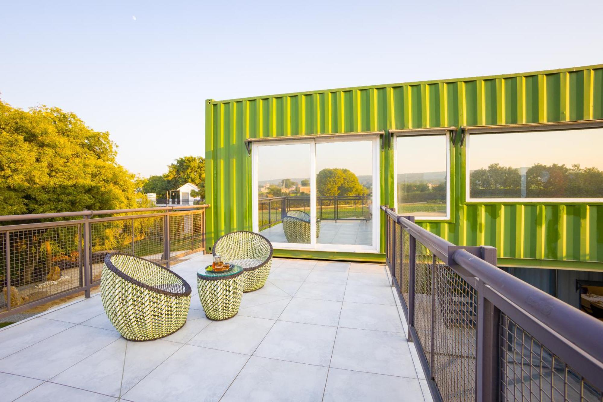Elivaas Hidden Oasis 4Bhk With Pool, Mud House & Container House Βίλα Dhauj Εξωτερικό φωτογραφία
