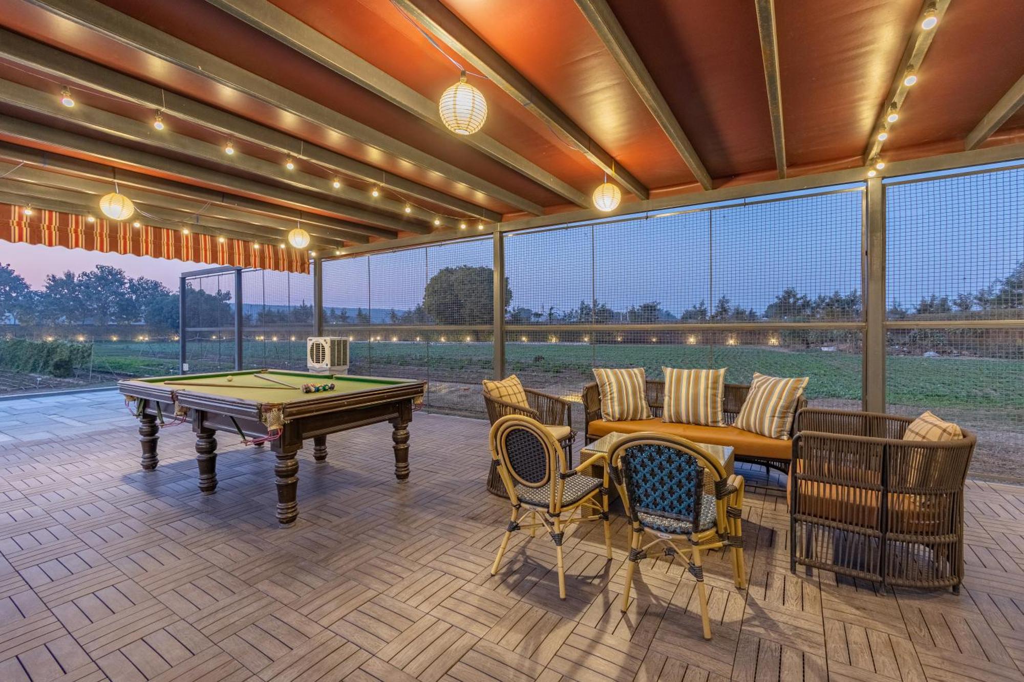 Elivaas Hidden Oasis 4Bhk With Pool, Mud House & Container House Βίλα Dhauj Εξωτερικό φωτογραφία